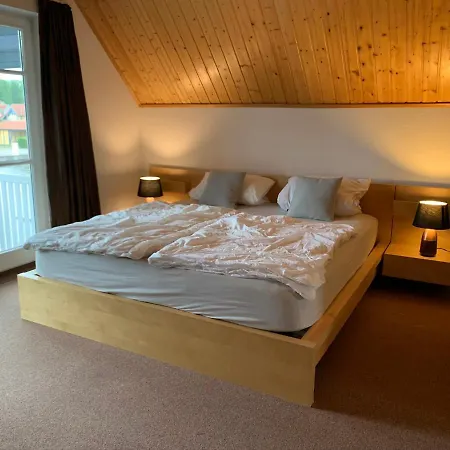 Vakantiehuis Mit Bootssteg Am In