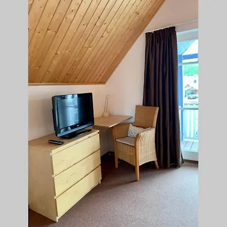 Mit Bootssteg Am In Сasa de vacaciones Rheinsberg