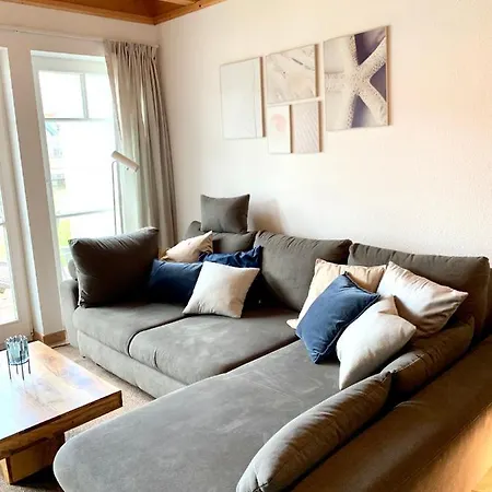 Mit Bootssteg Am In Σπίτι διακοπών