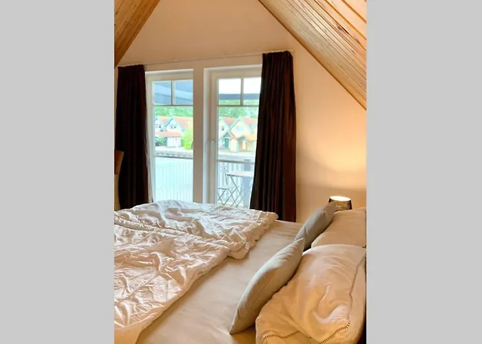 Mit Bootssteg Am In Σπίτι διακοπών