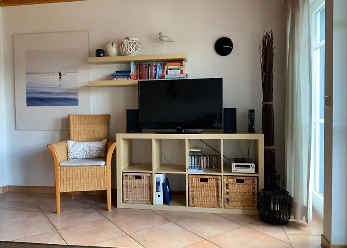 Mit Bootssteg Am In 赖因斯贝格