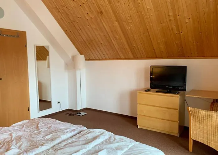 Mit Bootssteg Am In Σπίτι διακοπών