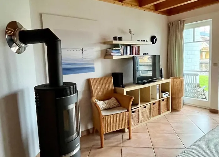 Mit Bootssteg Am In 赖因斯贝格